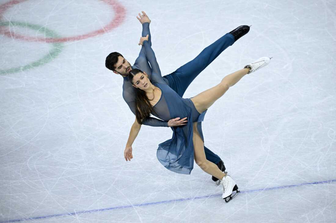 France's Laurence Fournier Beaudry and Guillaume Cizeron compete in the free dance event on Wednesday.