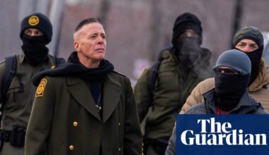 Border patrol chief praised federal agent who shot US citizen in Chicago | US immigration