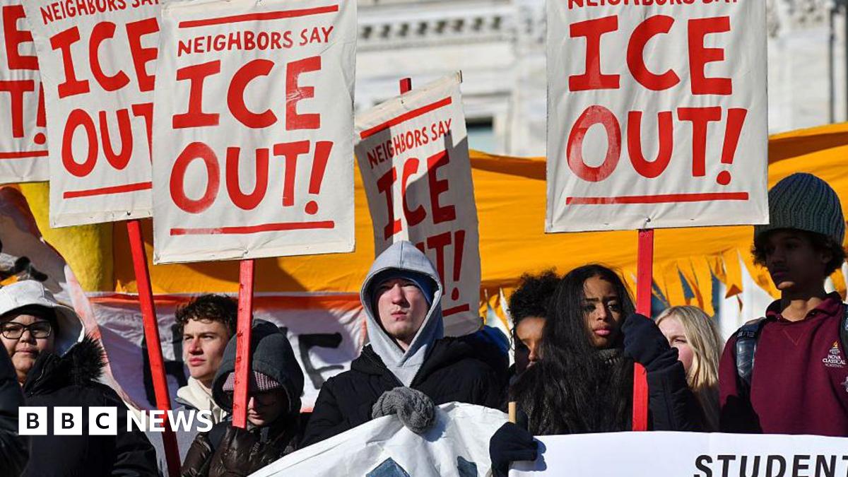 Minneapolis residents and students protesting against ICE