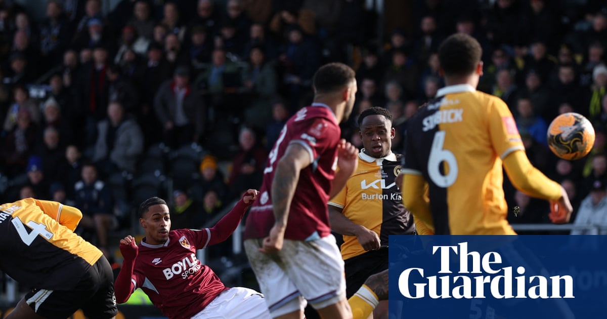 Summerville strike earns 10-man West Ham extra-time FA Cup win at Burton | FA Cup