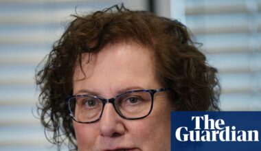 Social media misleads young on gender transitioning, says UK review leader | Transgender