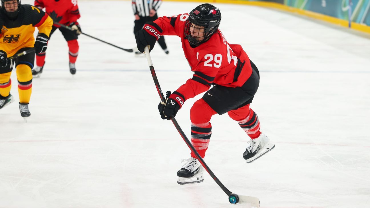 Marie-Philip Poulin returns; Canada into Olympic semifinals