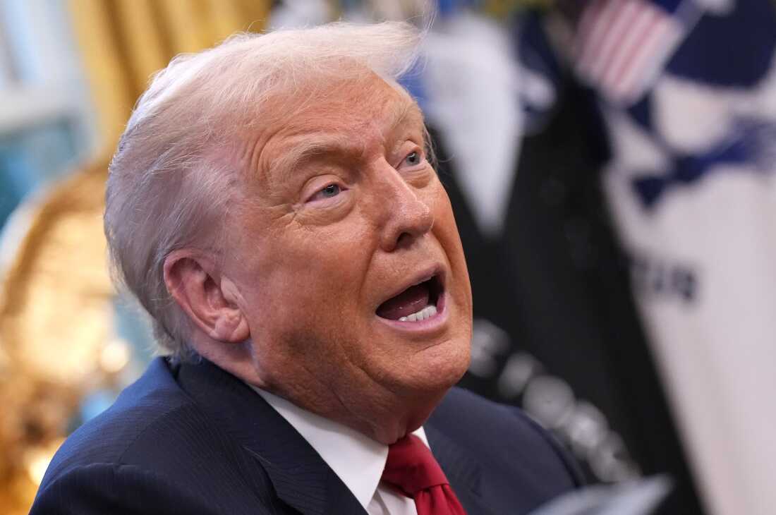 U.S. President Donald Trump delivers remarks during a meeting in the Oval Office of the White House on Nov. 21, 2025.