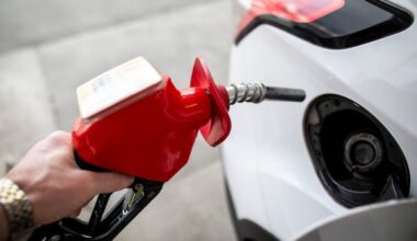 Canada's annual inflation rate edged down to 2.3% in January with decline in gas prices