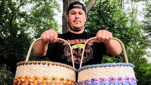 Indigenous artist slams Ontario premier's basket weaving comments