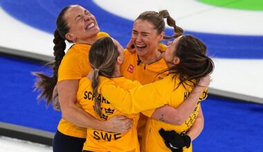 Top-ranked Canada, U.S. fall in women's Olympic curling semis