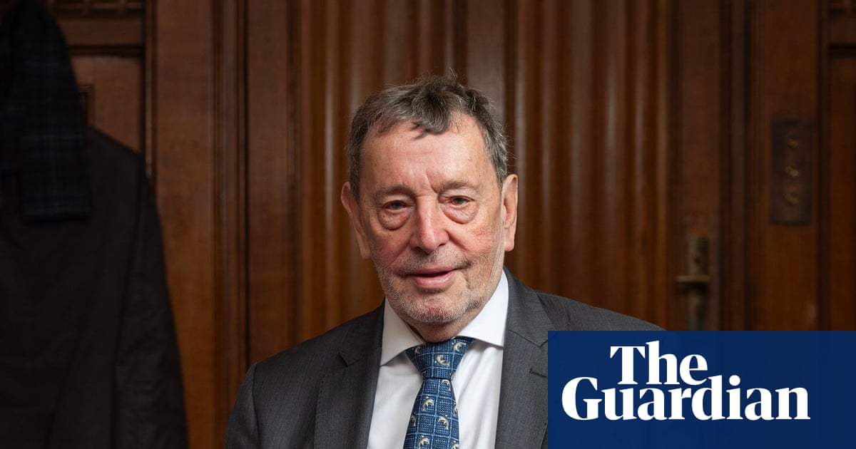 Five former education secretaries urge Labour MPs to back Send reforms | Special educational needs