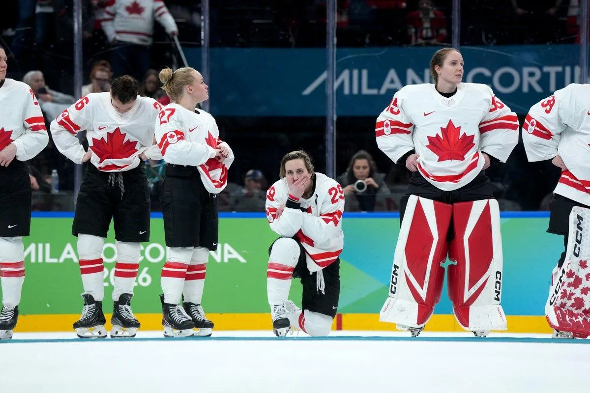 An unexpected moment during Marie-Philip Poulin’s medal ceremony is drawing national attention
