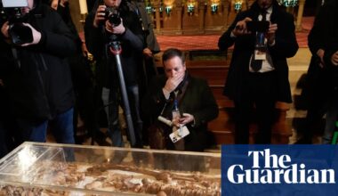 Saint Francis of Assisi’s skeleton goes on public display for first time | Italy