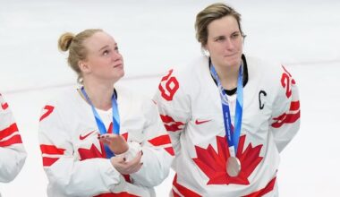 Canadian Olympic Committee, MNA, concerned after Marie-Philip Poulin barred from speaking French with press