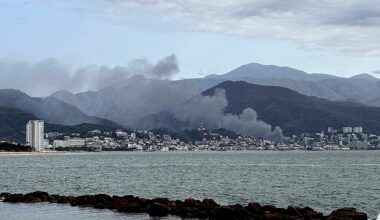 Americans stranded in Puerto Vallarta describe city turning into war zone and more top headlines