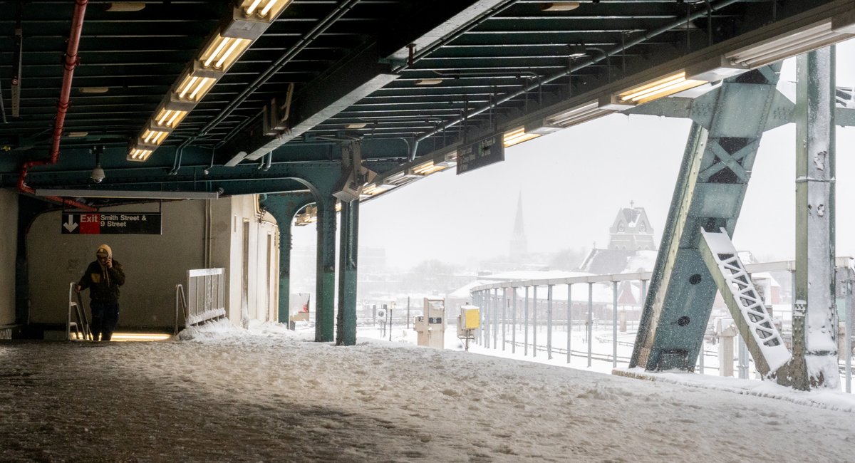 NYC blizzard update: Schools reopen, transit has service changes Tuesday morning