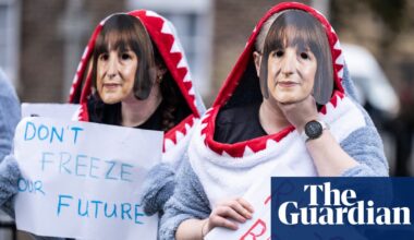 Student loan crisis in England and Wales is a scam on graduates, say angry MPs | Student finance