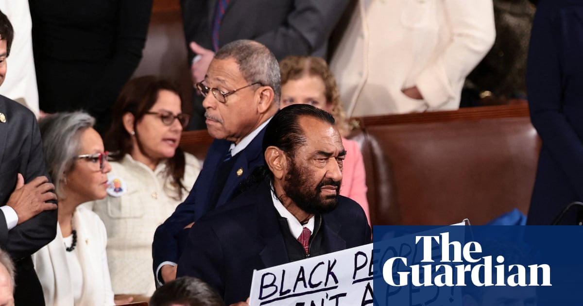 Democrats refuse to stand for Trump as Al Green ejected over ‘apes’ protest sign | Democrats