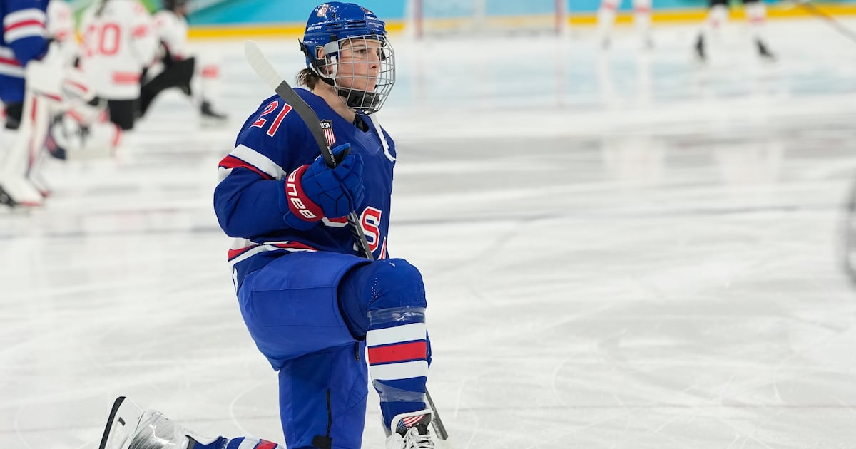 Trump invitation 'distasteful joke': U.S. captain Hilary Knight