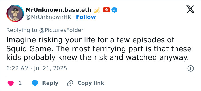Screenshot of a tweet discussing the risk of North Korea publicly executing citizens caught watching Squid Game.