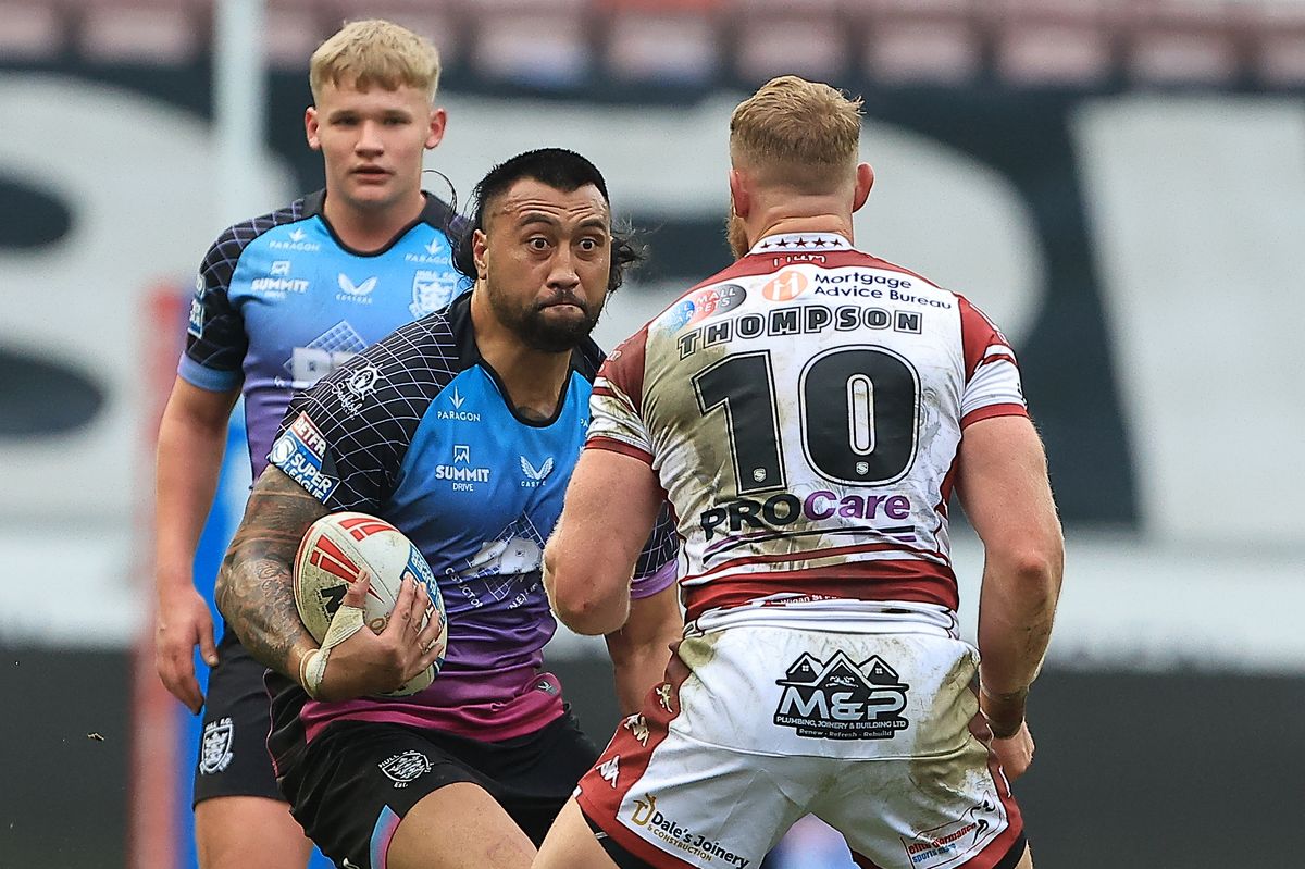 Ligi Sao in action for Hull FC.