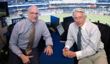 Toronto Blue Jays broadcaster Buck Martinez announces retirement