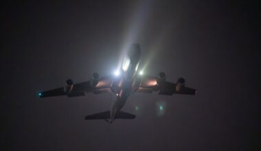 US is withdrawing all 1,000 troops from Syria: WSJ report | Syria's War News