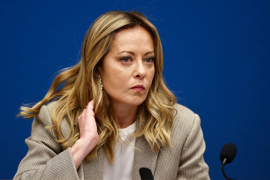 Italy's Prime Minister Giorgia Meloni attends her end-of-year press conference in Rome, Italy, January 9, 2026. REUTERS/Vincenzo Livieri