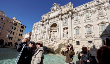 Now there’s a $2 charge to toss coins in the Trevi Fountain — and tourists are still ignoring the rules