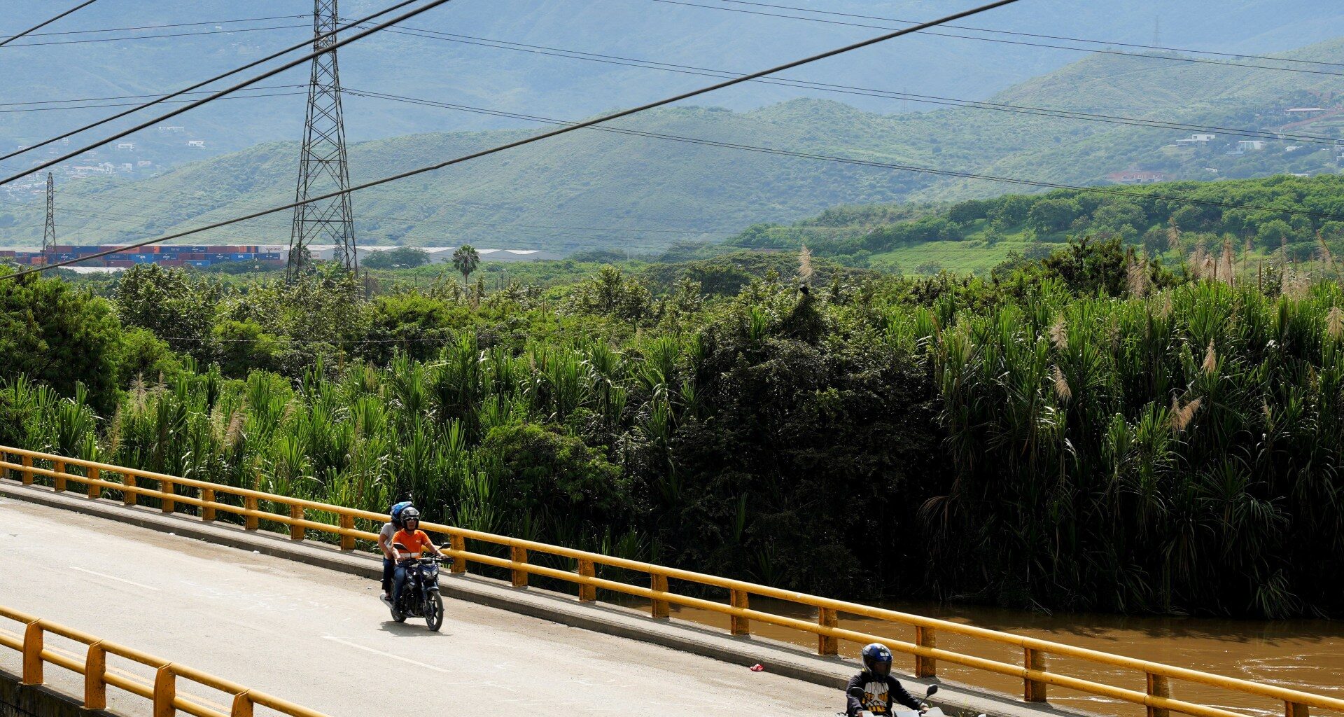 Ecuador hikes tariffs on Colombian imports to 50 percent starting March 1 | Trade War News