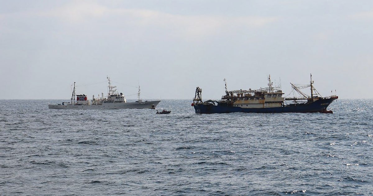Japan seizes Chinese fishing boat and arrests skipper