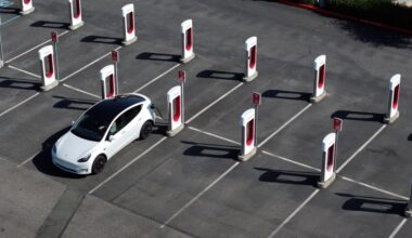 Trump’s new ‘Buy American’ requirement for EV charging would dramatically curtail build-out