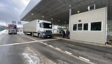 Estonia to close border crossing points at night after 'irrational' Russian behavior | News