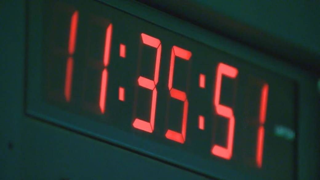 Click to play video: 'MP pushes to end daylight saving time'