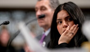 Border Patrol agent who shot Marimar Martinez will have text messages released, judge rules