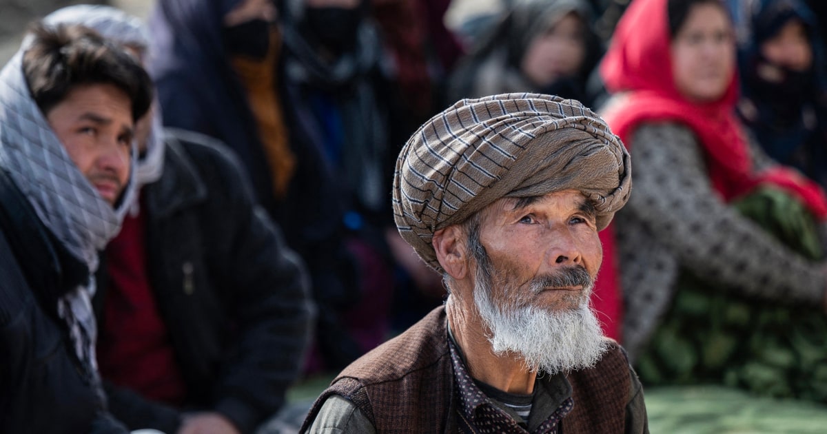 The return of millions of Afghans from Pakistan and Iran pushes Afghanistan to the brink, UN warns