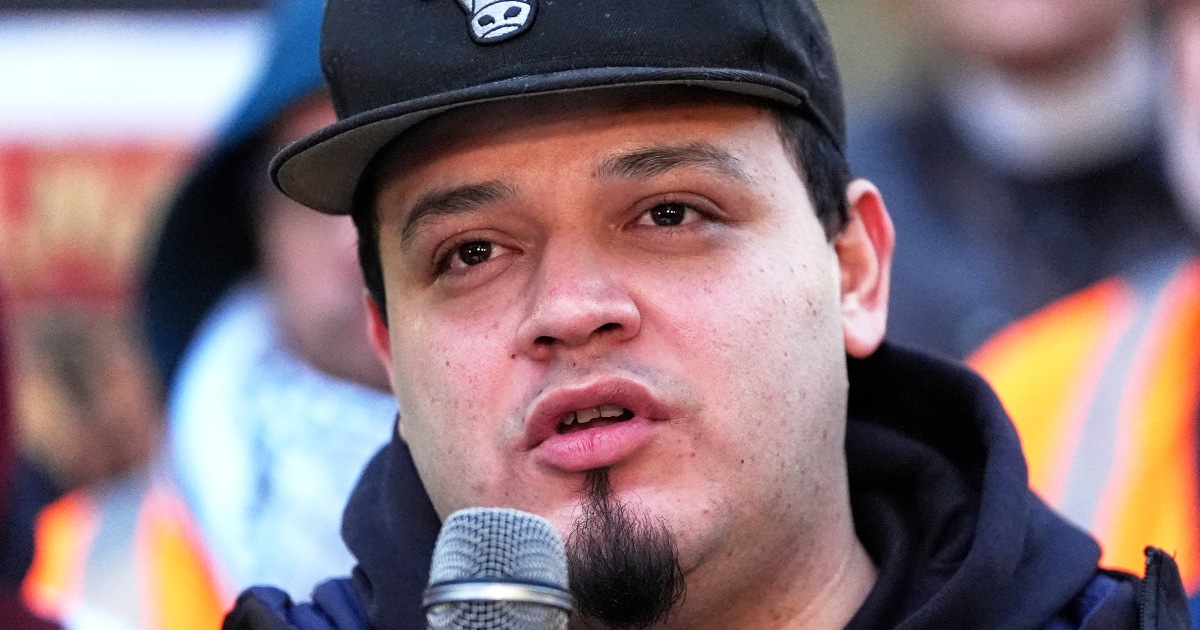 Kilmar Abrego Garcia asks U.S. judge in Tennessee to dismiss his criminal case, saying it’s vindictive