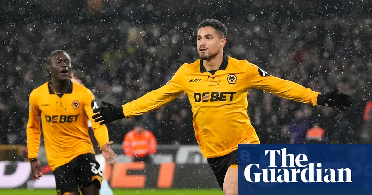 Dual Gomes goals ensure Wolves beat Aston Villa and unwanted points record | Premier League