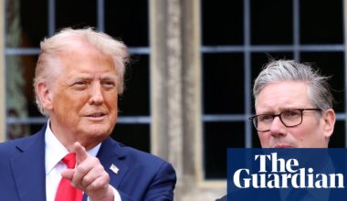 Trump waters down criticism of UK’s Chagos Islands deal after call with Starmer | Chagos Islands