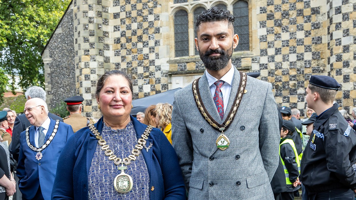 Mayor ‘used Urdu to help son hide video evidence of rape’