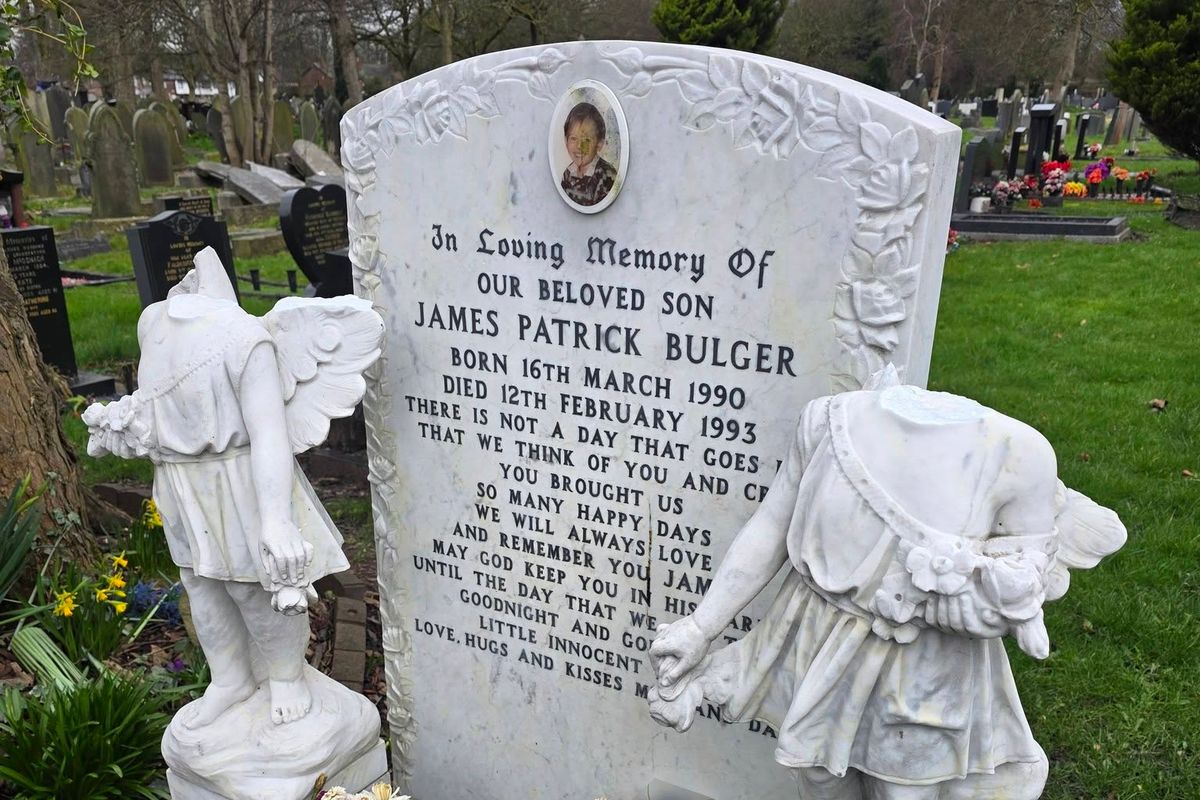 Damage to James Bulger's grave