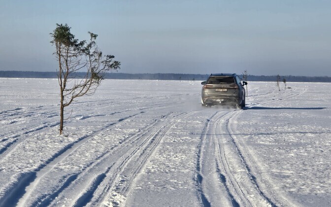 Gallery: Ice road opens between Estonia's biggest islands as cold snap continues | News