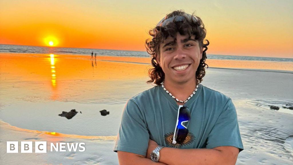 Briton in coma after motorbike crash in Thailand - BBC