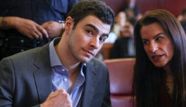 Luigi Mangione speaks out in court in protest of state, federal trials - National