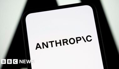 Sam Altman backs Anthropic in AI battlefield row with Pentagon - BBC