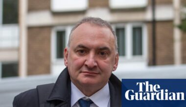 Top civil servant could become third key No 10 departure in days | Keir Starmer