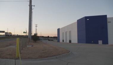 Owner of North Texas warehouse says it won't sell or lease to feds for ICE facility. What comes next?