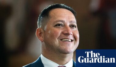 US congressman refuses to resign after allegations of affair with staffer | Republicans