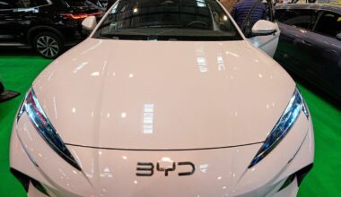 Canadians support arrival of more Chinese electric vehicles, poll suggests