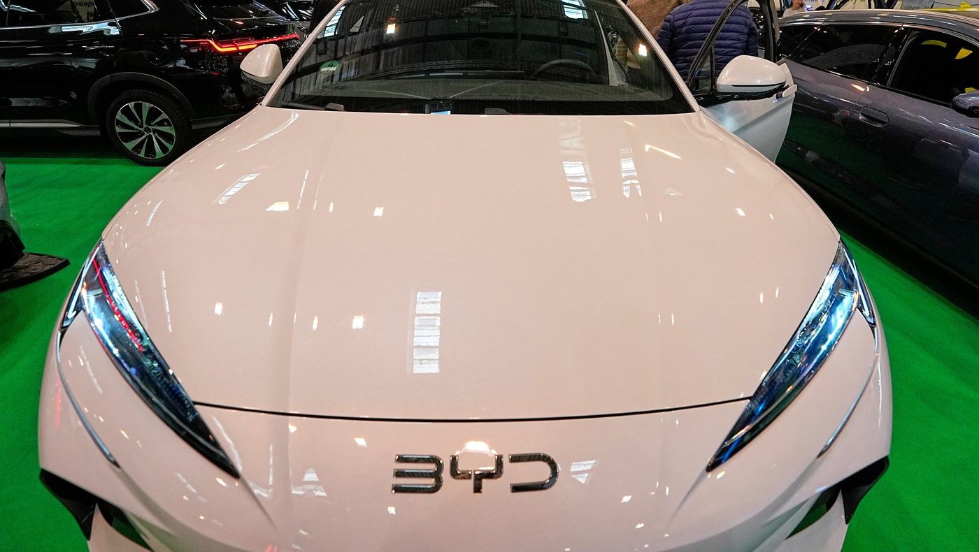 Canadians support arrival of more Chinese electric vehicles, poll suggests