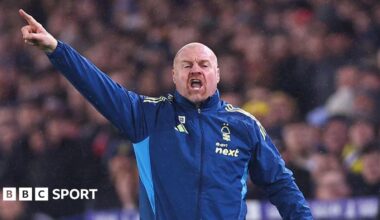 Sean Dyche reacts during the draw with Wolverhampton Wanderers