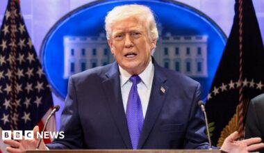 A graphic showing profile images of each justice and how they voted on the tariffs decisions. John Roberts, Neil Gorsuch, Amy Coney Barrett, Sonia Sotomayor, Elena Kagan and Ketanji Brown Jackson all voted against the tariffs. Clarence Thomas, Brett Kavanaugh and Samuel Alito were in favour