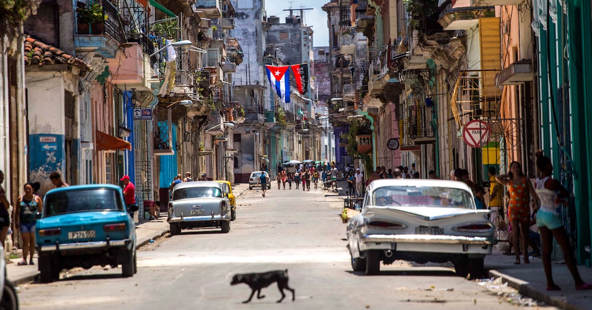 ‘Photocopy your passport’: Canadians describe travel to Cuba - CTV News