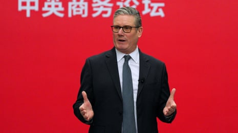 Starmer says progress made on tariffs and visa-free travel in Beijing talks – video